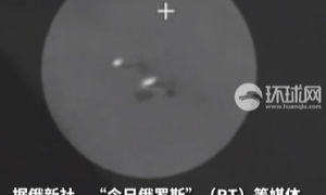 俄军弹道导弹击中乌方三套导弹发射装置，其中包括“海马斯”，现场发生巨大爆炸