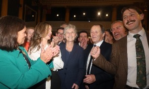 批评欧盟、称“不信任美国”,爱尔兰将迎来这样一位新女总统