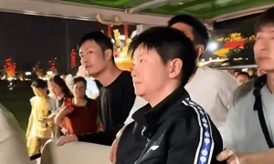 孙颖莎为家乡旅游赋能,领导亲自接见,现场火爆,网友:莎莎太累了