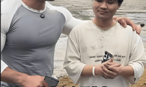 开大劳、住豪宅,炫富网红扎堆演“破产”,哭一场清货 2000万?