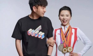 奥运体操冠军何可欣官宣喜讯!男方被曝离异带娃嫌弃前妻,求婚都靠品牌赞助?
